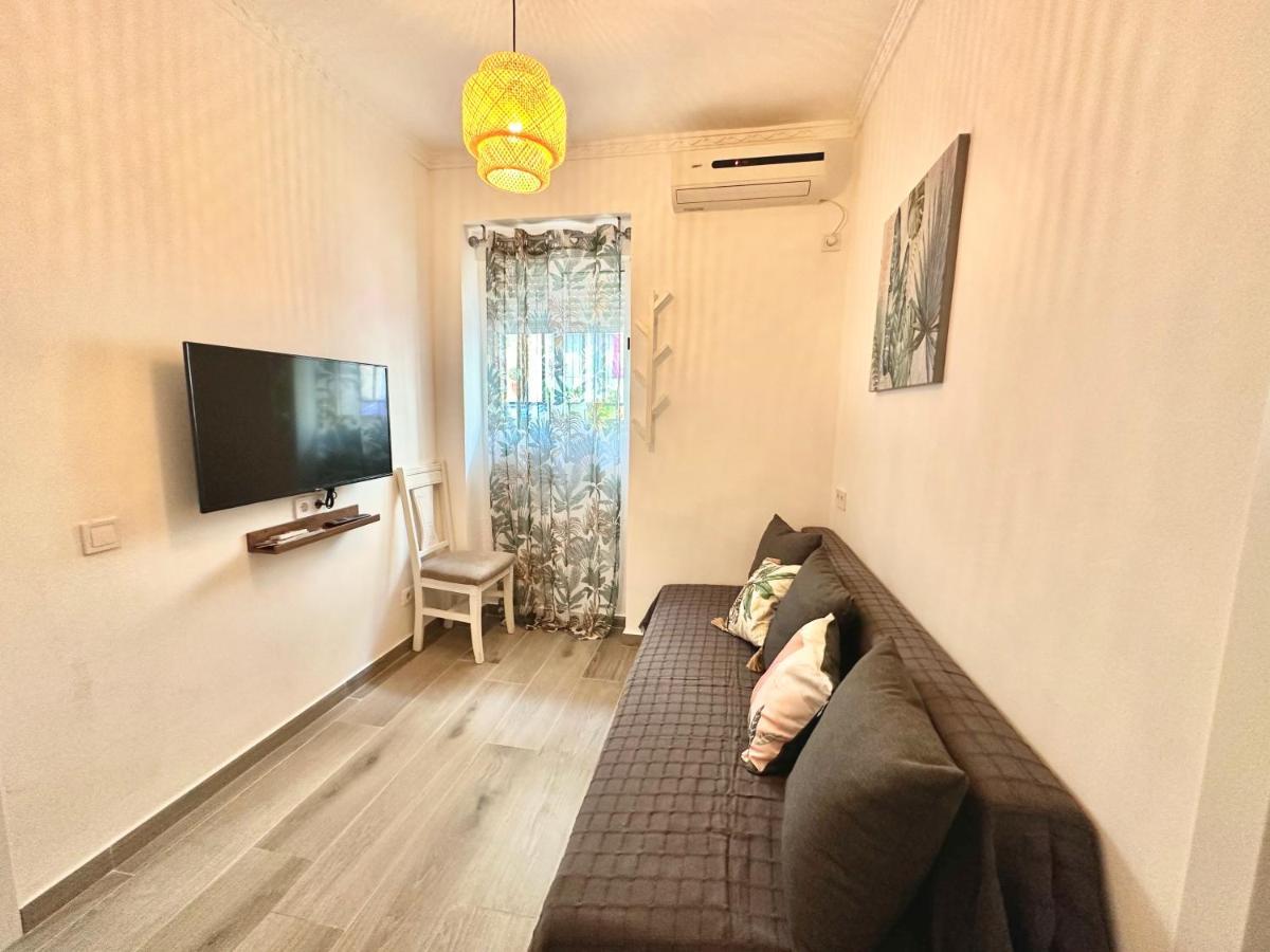Sol Apartamentos Malaga Centro Exterior photo